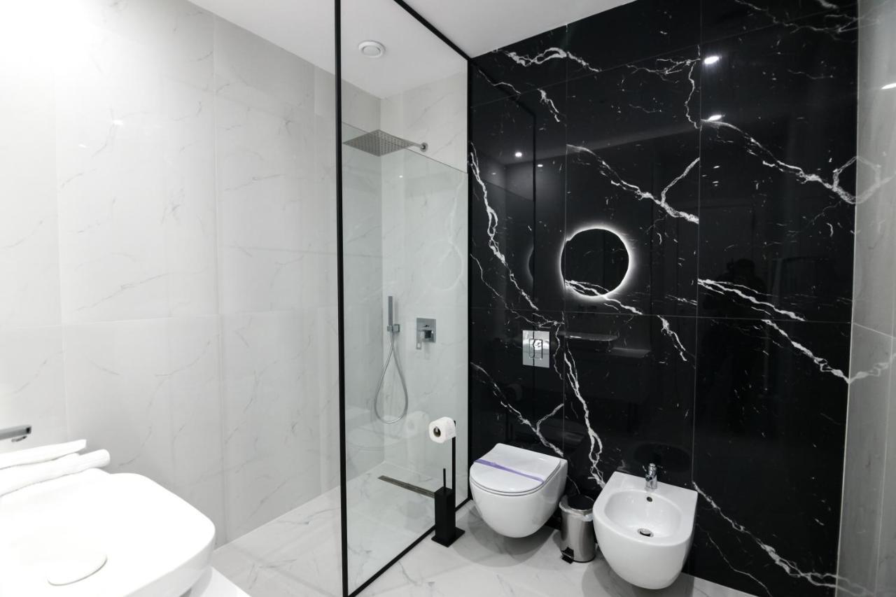 Rinas N Hotel By Noshi מראה חיצוני תמונה